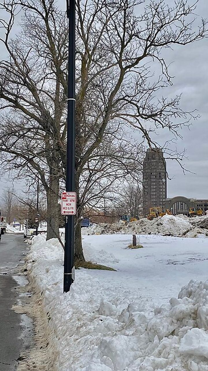 Buffalo Snow: Airport vs. the Real Number