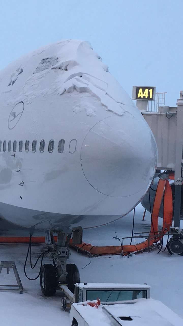 Flight Cancelled Due to Snow? What You're Owed
