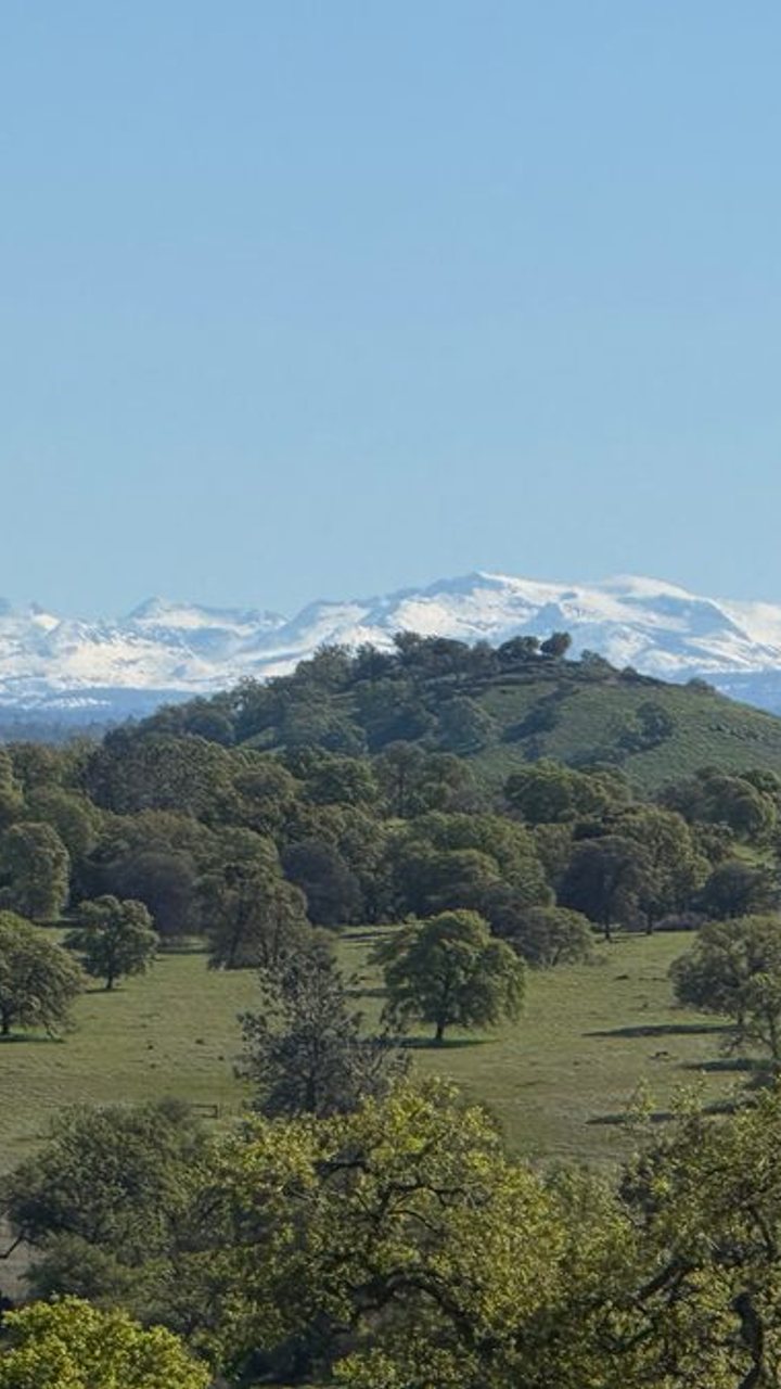 Sierra Nevada's First Snow of 2026-27: It Was Rachel Again